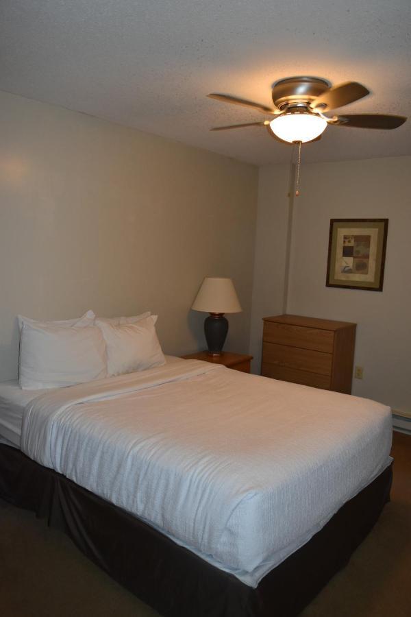 Heartwood Conference Center & Retreat Hotel Webb Lake Екстериор снимка